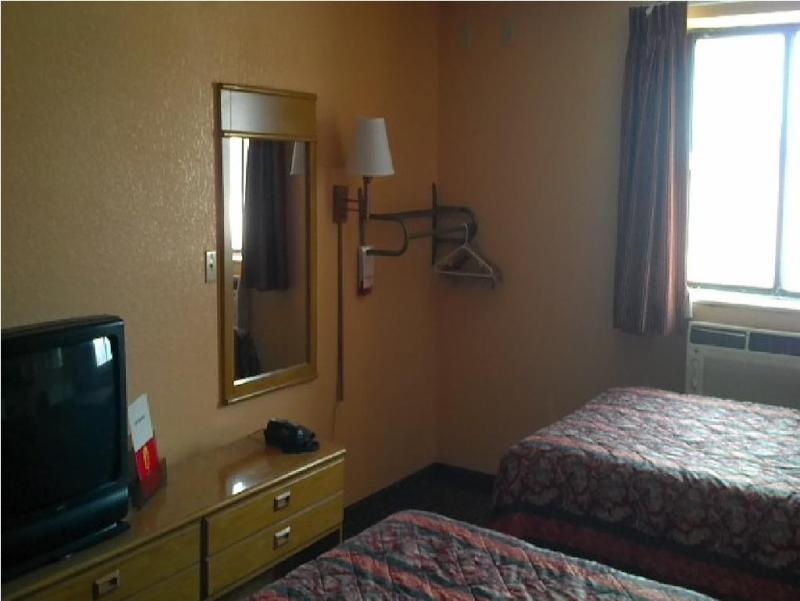 อีโคโน ลอดจ์ Hotel ยูทิกา ภายนอก รูปภาพ